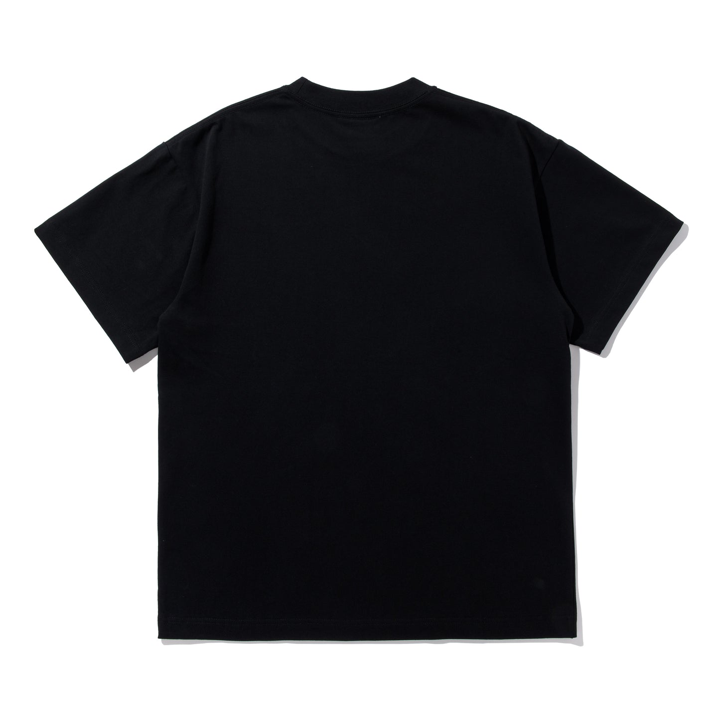 ×MOPS. DIPS TEE / BLACK