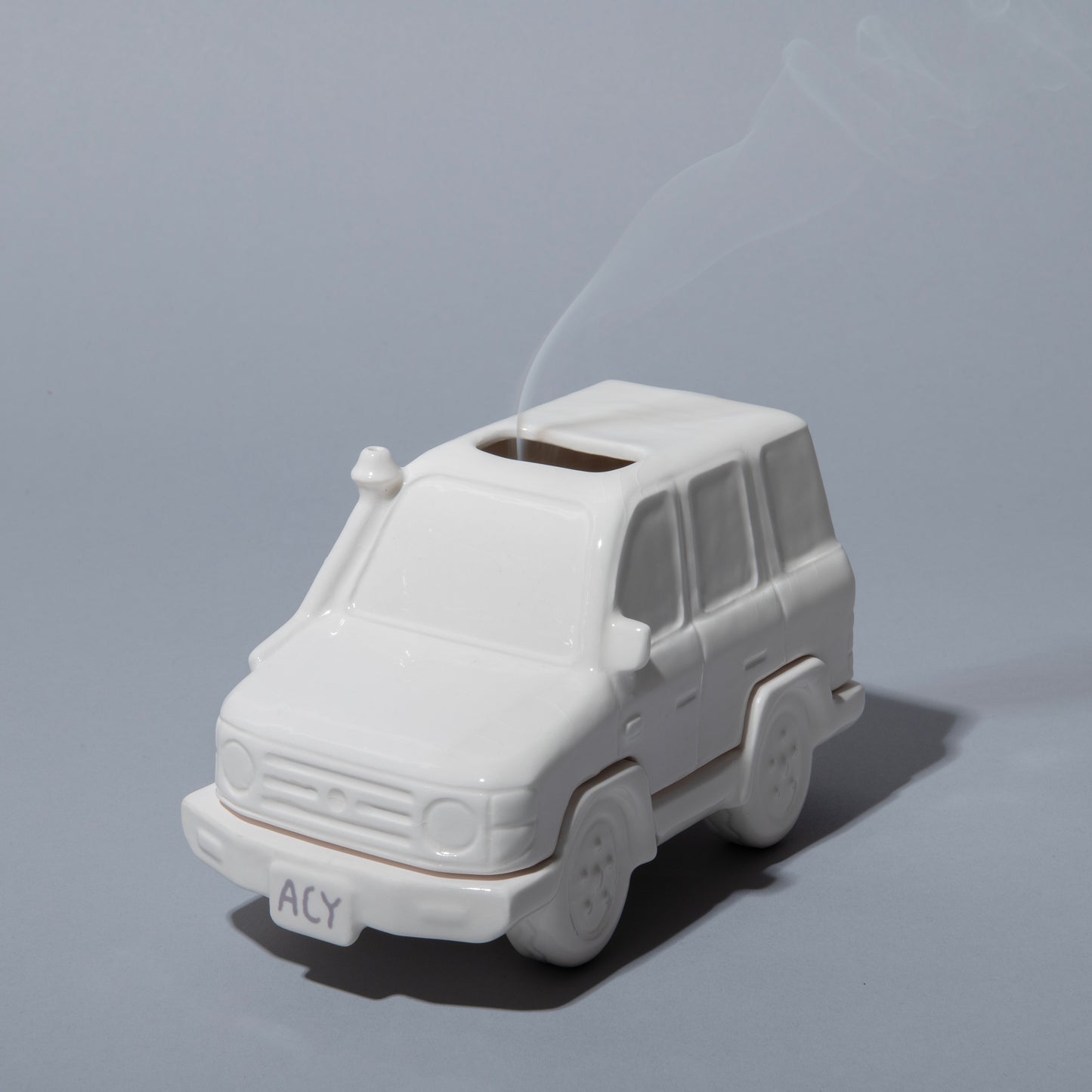AK CAR INCENSE HOLDER / WHITE