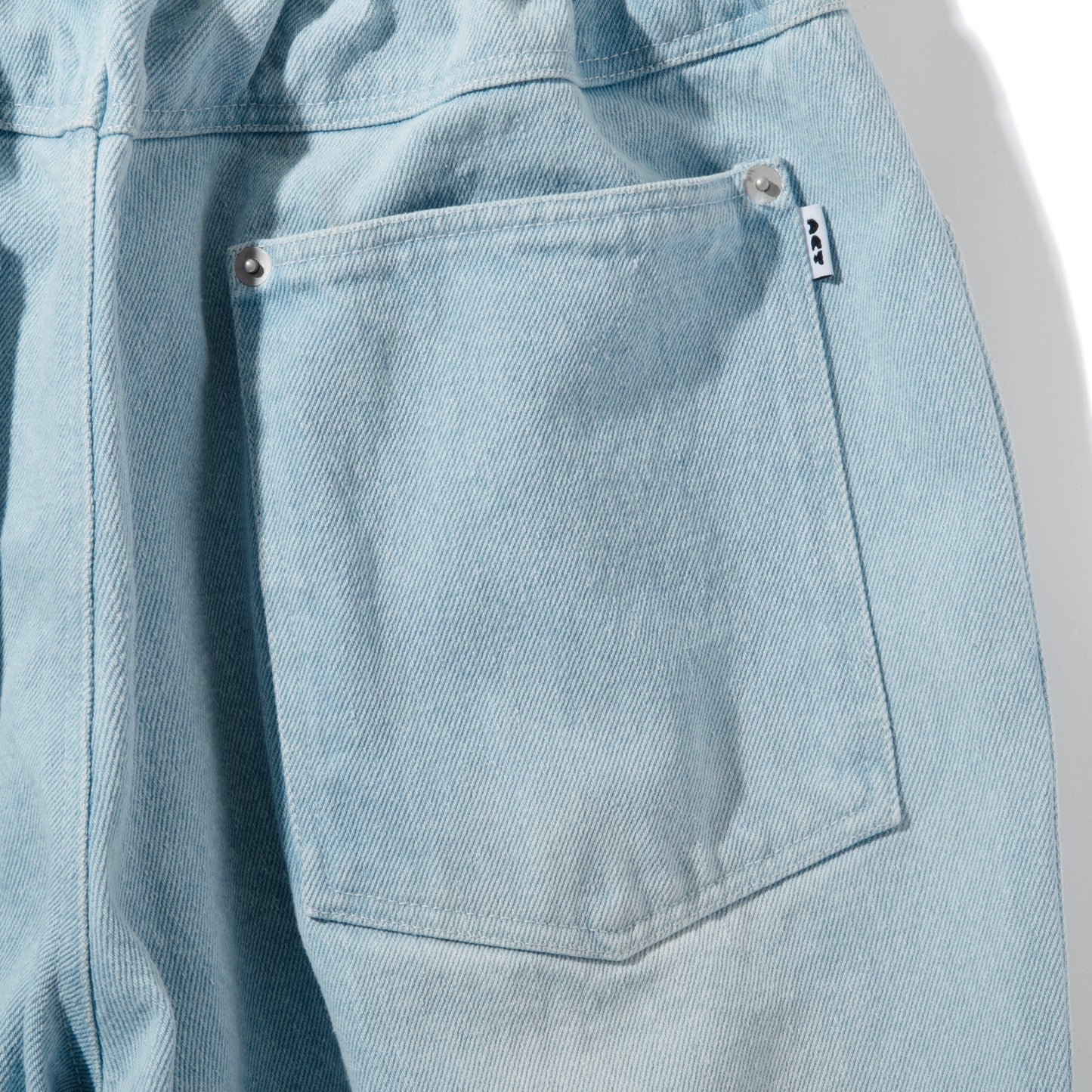 SCRATCH DENIM PANTS / BLUE