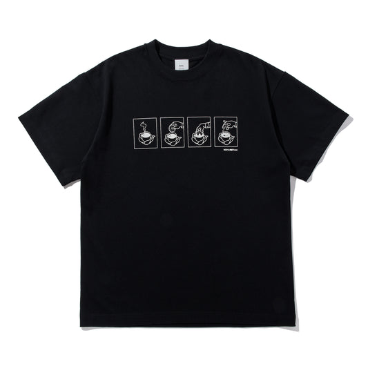 ×MOPS. DIPS TEE / BLACK